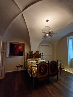 1 غرفة نوم وواي فاي وملاءات أسرّة