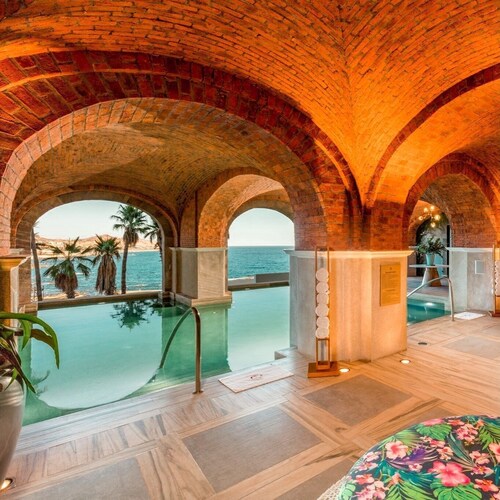 Incredible two Bedroom in Cabo's Hacienda Encantada right on the ocean!