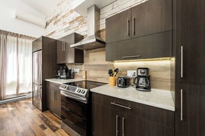 Fridge, microwave, oven, stovetop