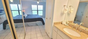 2 habitaciones, tabla de planchar con plancha y wifi 
