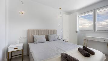 6 bedrooms, free WiFi, bed sheets