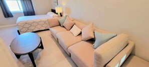 Iron/ironing board, WiFi, bed sheets - Fisherman Paradise - Luxury Waterfront Bungalow (Port Isabel)