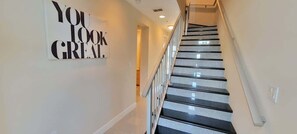 Interior - * Killer Sunsets * 3 level luxury Beachlike Pool (South Padre Island)