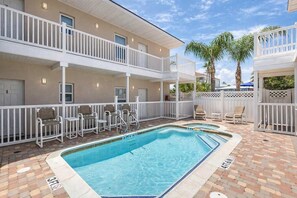 Pool - In Entertainment District " Ample Bedding " Pool (South Padre Island)