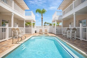 Pool - 2 levels Big 3 bedroom " Near Beach " Pool (South Padre Island)