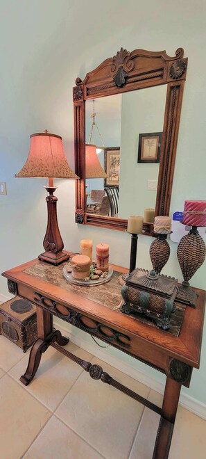 Interior - * 2nd Floor  * Sleeps 8 * Pool *Walkable Location (South Padre Island)