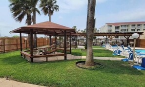 Outdoor dining - Beach Access Condo " Pool - Hot Tub with BBQ (South Padre Island)
