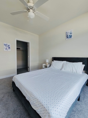 1 bedroom, WiFi, bed sheets - 1-bedroom with WiFi, fitness room in cool Cedar Park (Cedar Park)