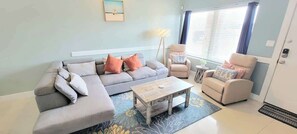 TV, offices - * Like New Killer Patio * Stunner close to Beach (South Padre Island)