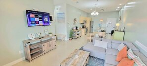 TV, offices - * Like New Killer Patio * Stunner close to Beach (South Padre Island)