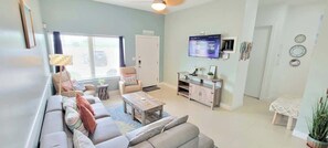 TV, offices - * Like New Killer Patio * Stunner close to Beach (South Padre Island)