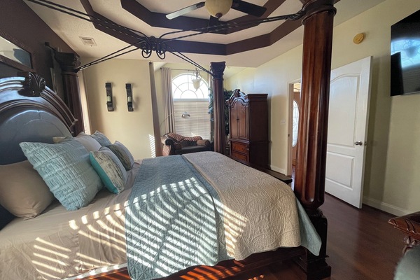 3 slaapkamers, een strijkplank/strijkijzer, wifi, beddengoed