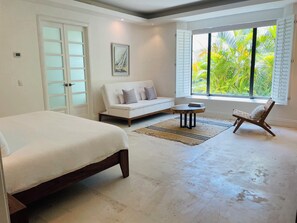 4 bedrooms, in-room safe, iron/ironing board, free WiFi