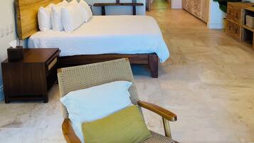 4 室のベッドルーム、セーフティボックス (室内)、アイロン / アイロン台、WiFi (無料)