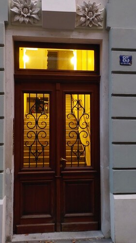 TRIESTE RENTALS, brand new in downtown Trieste, with family or friends