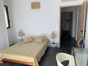 3 soverom, strykejern/-brett, wi-fi og sengetøy