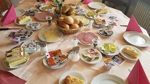 Komplett frokost hver dag (mot et tillegg)