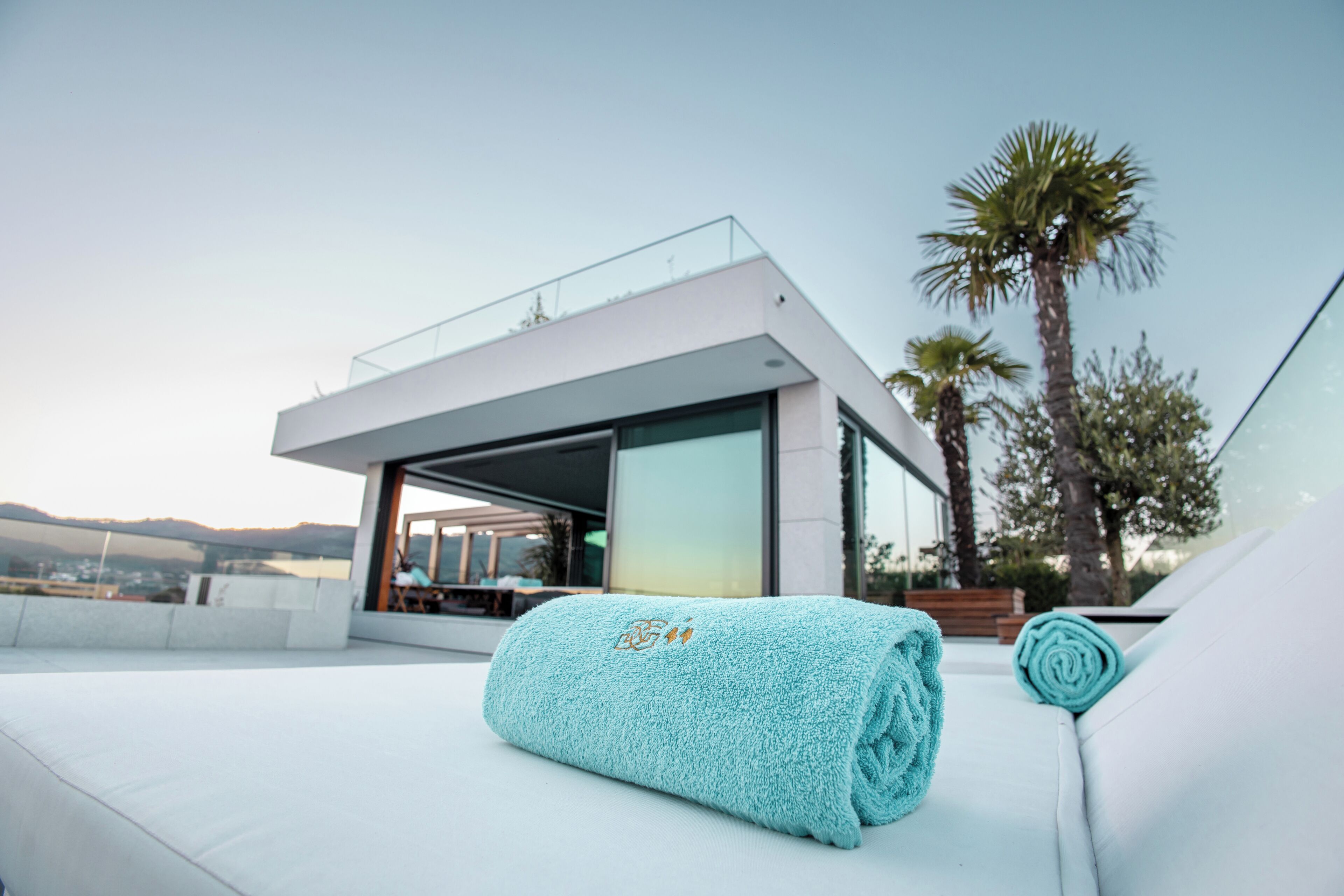 Deluxe Penthouse | In-room safe, soundproofing, iron/ironing board, free WiFi