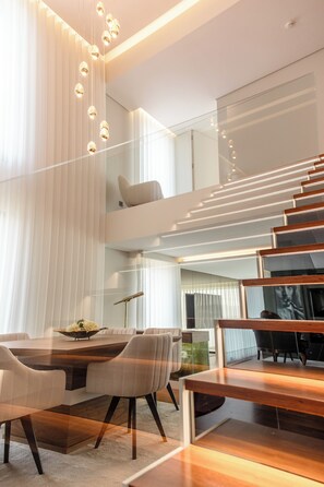 Deluxe Penthouse | In-room safe, soundproofing, iron/ironing board, free WiFi - Valentina Residence by GuimaGold (Guimarães)