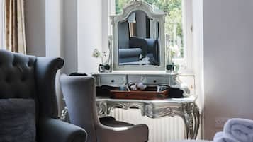 Iron/ironing board, free WiFi