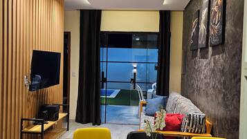 Villa | In-room dining