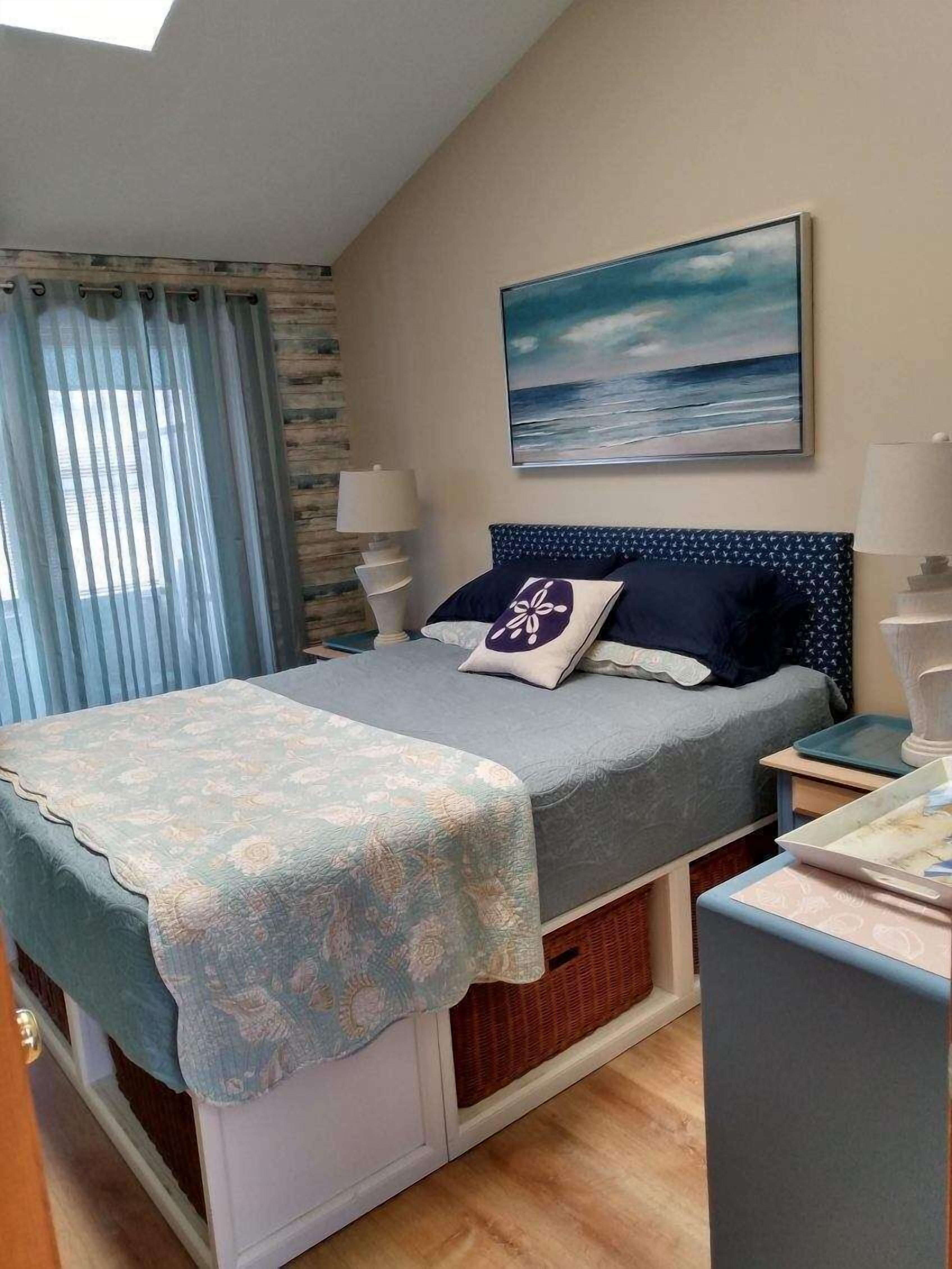 1 quarto, escrivaninha, ferros/tábuas de passar roupa, Wi-Fi de cortesia