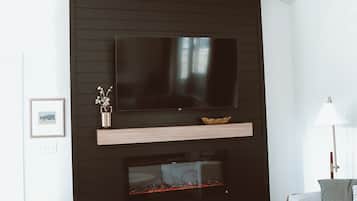 TV connectée, cheminée, jeux vidéo, baby-foot