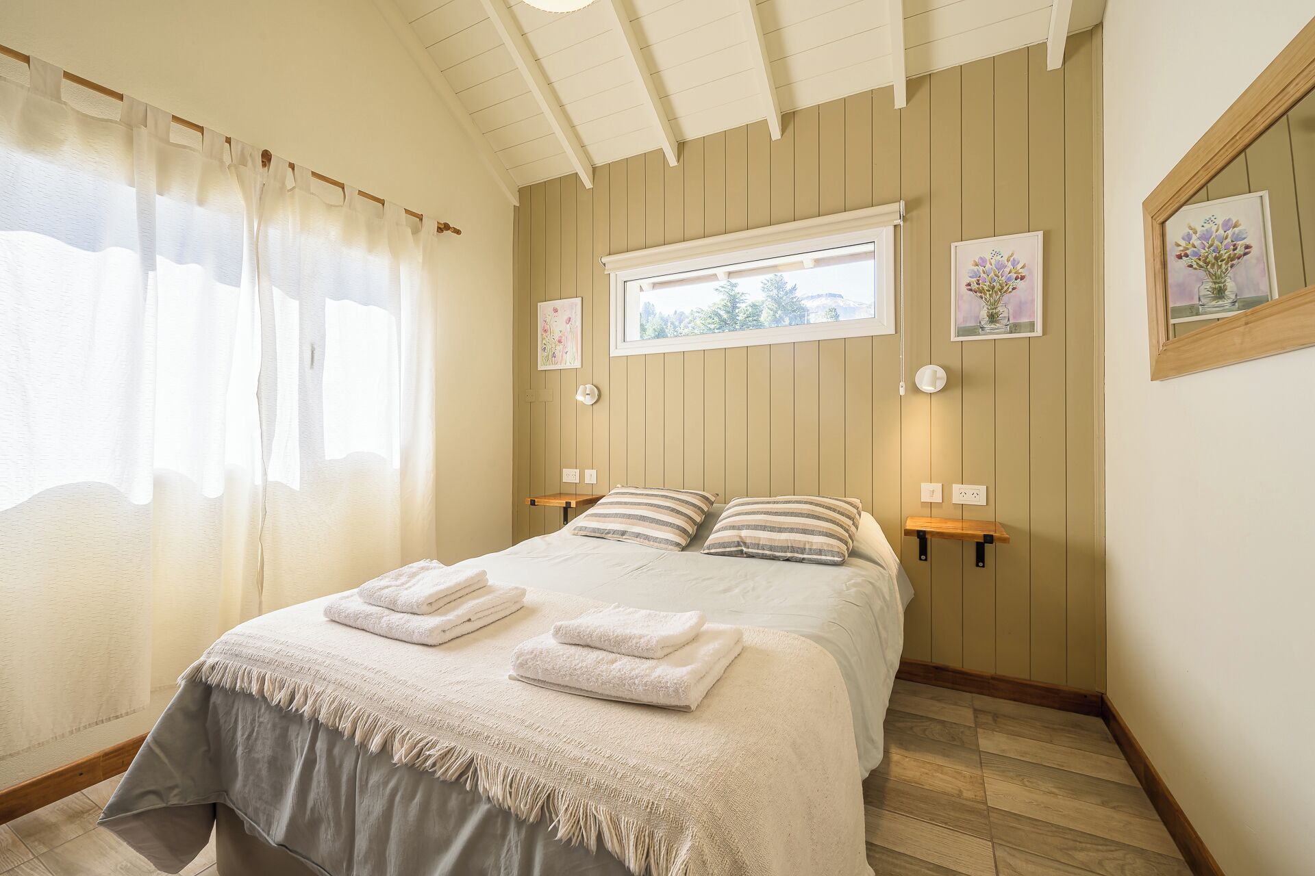 2 bedrooms, premium bedding, down duvets, pillow-top beds