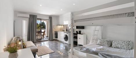 1 bedroom, iron/ironing board, free WiFi, bed sheets