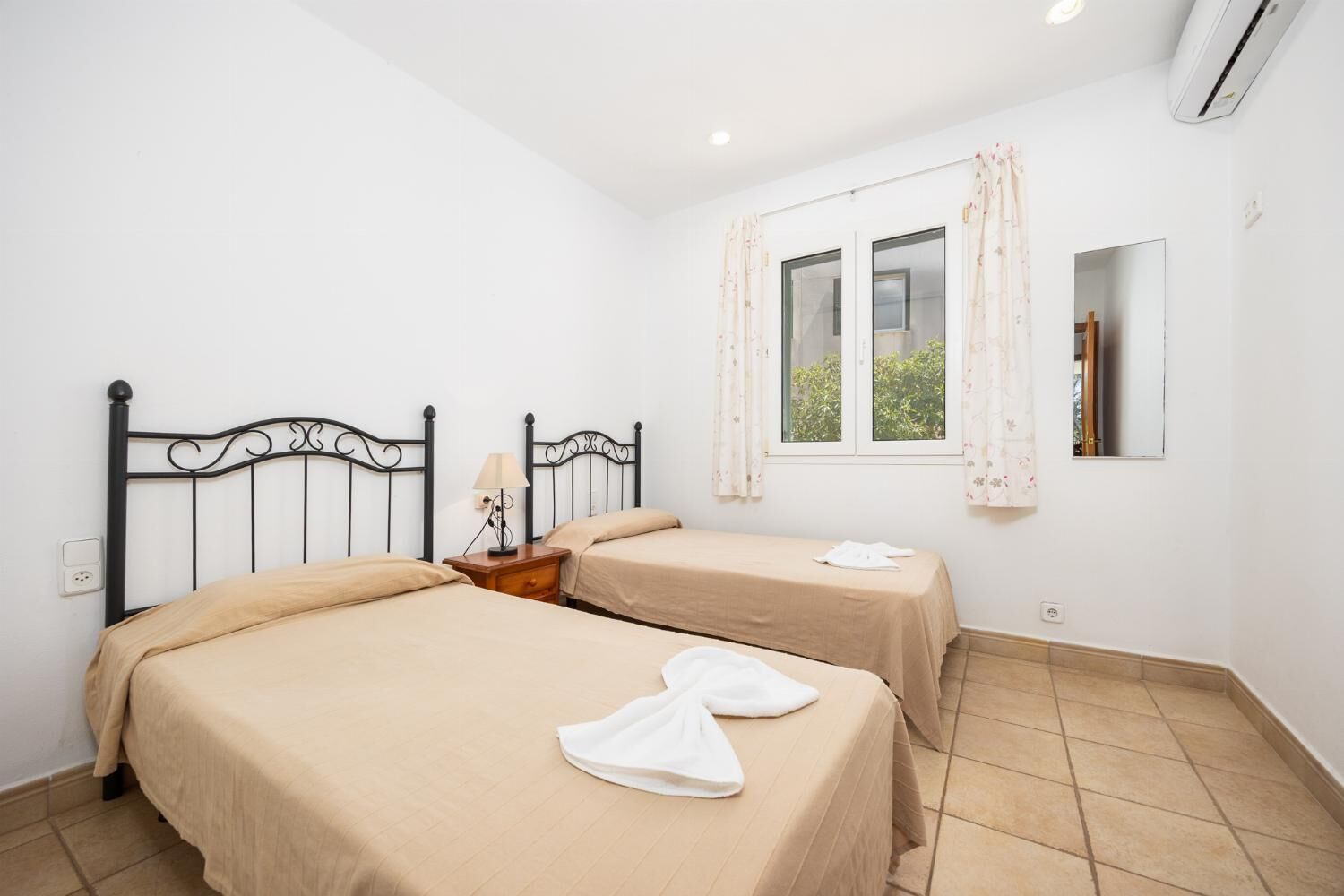 3 Schlafzimmer, Bügeleisen/Bügelbrett, WLAN, Bettwäsche