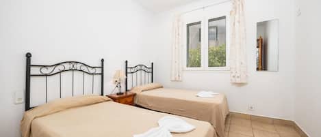 3 Schlafzimmer, Bügeleisen/Bügelbrett, WLAN, Bettwäsche