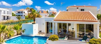 Villa Elena Dorada - Three Bedroom Villa, Sleeps 6