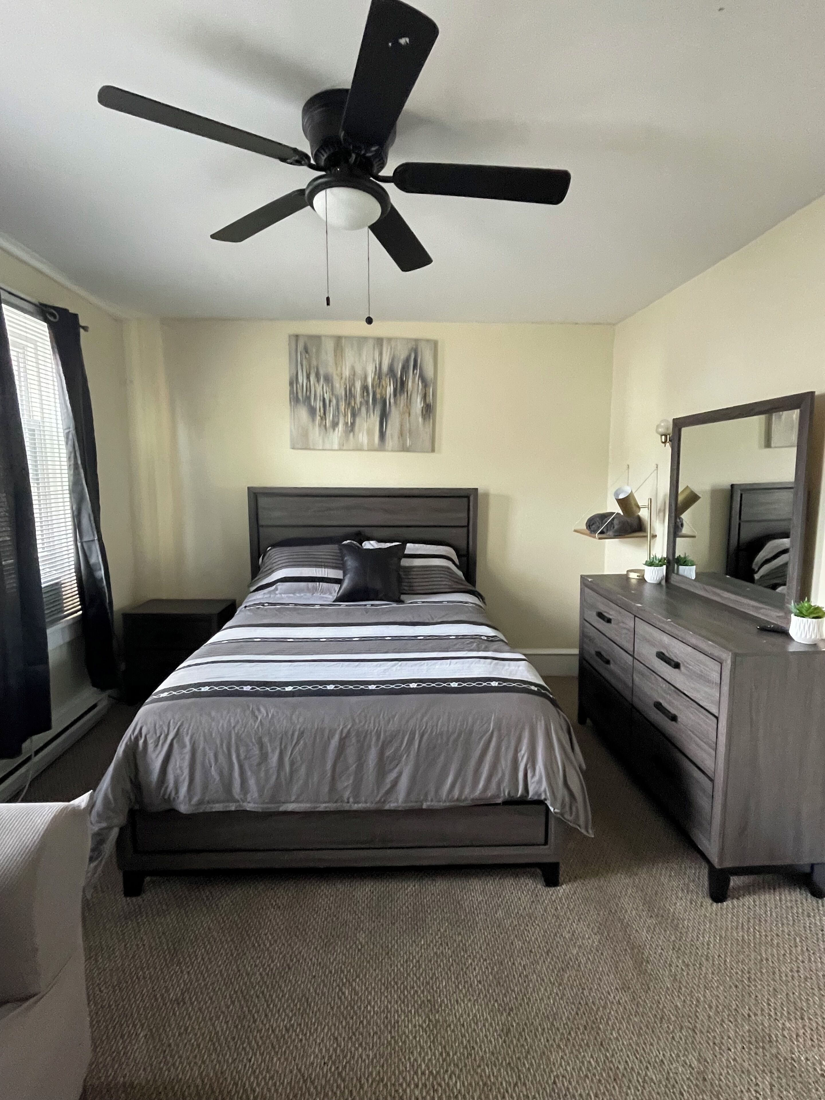 3 habitaciones, escritorio, wifi gratis y ropa de cama 