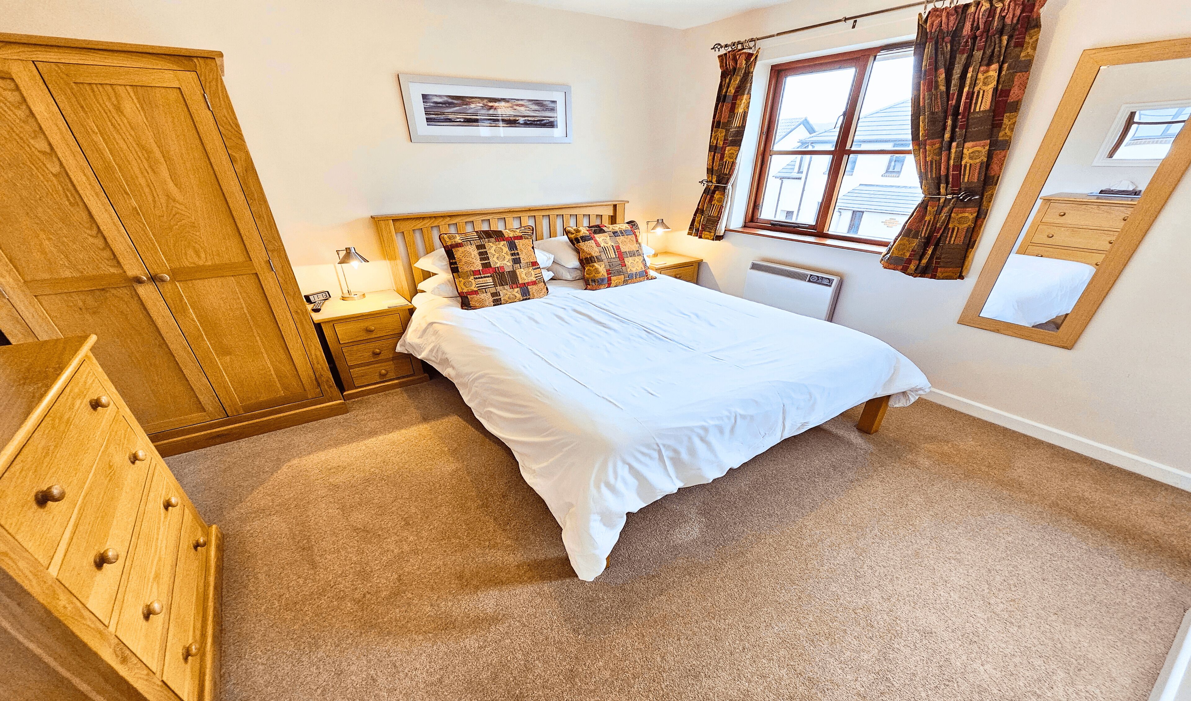 2 bedrooms, iron/ironing board, travel cot, free WiFi