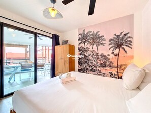 Accès au Wi-Fi (inclus), literie fournie