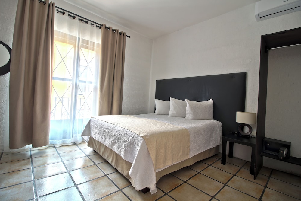 Hotel Punto 79 by null