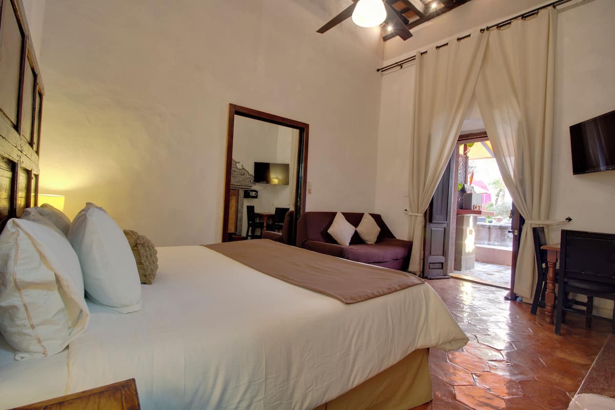 Rom – comfort | Blendingsgardiner, wi-fi (inkludert) og sengetøy