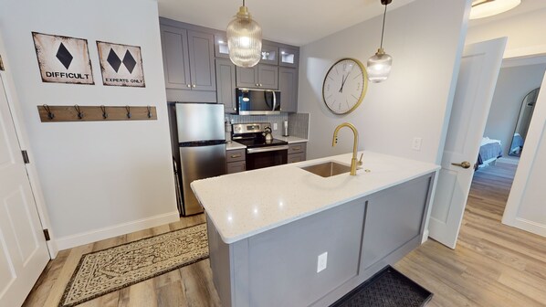 Fridge, microwave, oven, dishwasher - NEW! Allegheny 117 - Brigham Two Bedroom Plus Condo (Snowshoe)