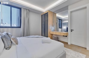 Business Apartment, 3 Bedrooms, Kitchen