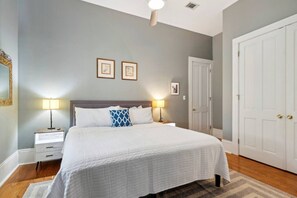 3 habitaciones, tabla de planchar con plancha, wifi y ropa de cama