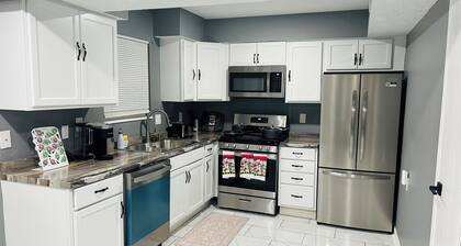 Charming 3-bedroom house with WiFi and AC in enchanting Columbus