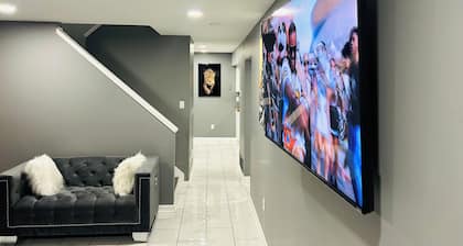 Charming 3-bedroom house with WiFi and AC in enchanting Columbus