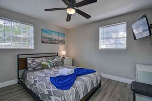 5 soverom, strykejern/-brett, reiseseng for barn og wi-fi (inkludert)