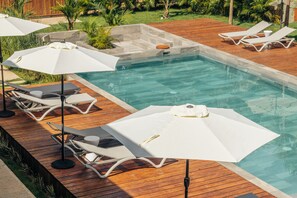 Outdoor pool, open 7:00 AM to 9:00 PM, pool umbrellas - S Boutique Hotel  (Bocas del Toro)
