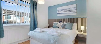 New! 4BR in Stafford Place