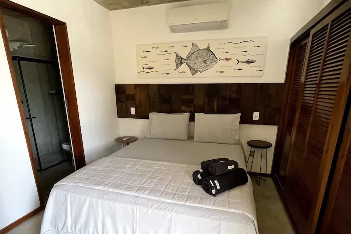 Deluxe Double Room, Sea View | In-room safe, blackout drapes, free WiFi, bed sheets