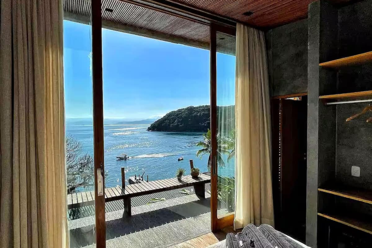 Deluxe Double Room, Sea View | In-room safe, blackout drapes, free WiFi, bed sheets