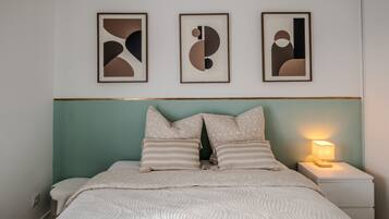 1 chambre, fer et planche Ă repasser, Wi-Fi, draps fournis