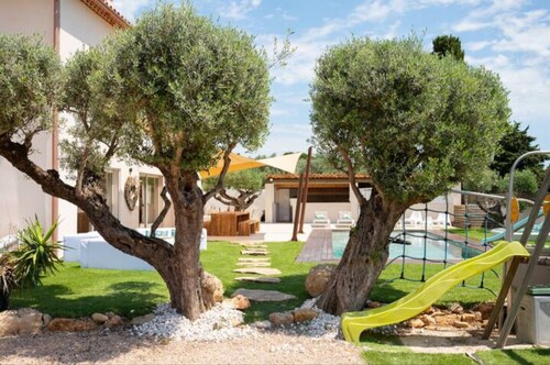 
Villa Spacieuse,
12 couchages , 200m2, 
Avec piscine. 
