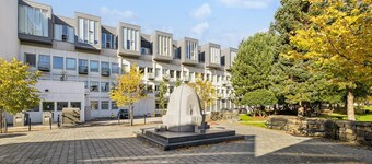 Charming large room -BnB- with balcony in wonderful Stavanger Center 